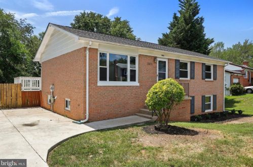 3805 Danbury Ct, Woodbridge, VA 22193-1918