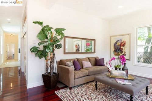 1790 Goss St, Oakland CA 94607-1165 exterior