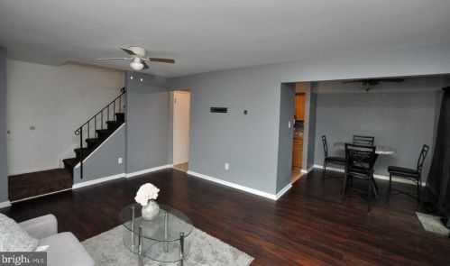 4 Longbow Ct, Erial NJ  08081-1933 exterior