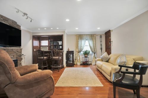 1457 48th St, North Bergen, NJ 07047-2908