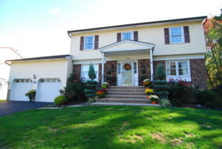 179 Edwards Rd, Parsippany NJ  07054-2272 exterior