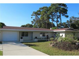 6246 Beechwood Ave, Sarasota, FL 34231-3804