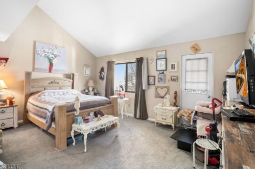 107 River Rd, Nutley NJ  07110-1953 exterior