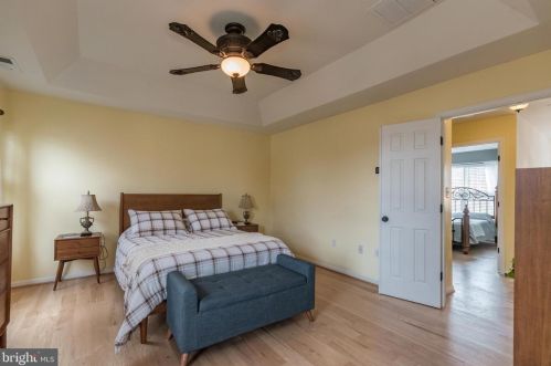 228 Lord Fairfax St, Charles Town WV  25414-2607 exterior