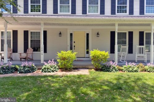 10816 Monticello Dr, Great Falls, VA 22066-4224