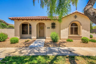 4679 Maplewood St, Gilbert, AZ 85297-7500