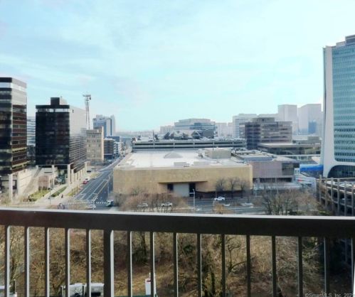 25 Forest St, Stamford CT 06901-1868 exterior