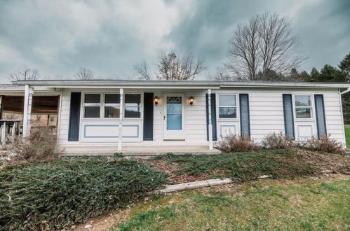 921 Clarksburg Rd, Clarksburg, PA 15725-7739