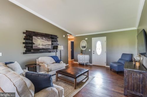 6738 Sharps Rd, Slaughter Beach DE  19963-4194 exterior