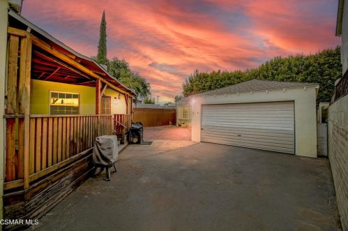 5235 Wilkinson Ave, North Hollywood, CA 91607-5305