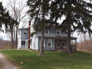 5857 Ridge Rd, Ashtabula, OH 44004-4368