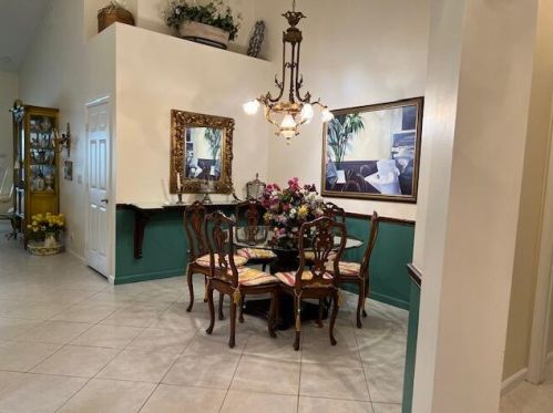 6204 Key Largo Ln, Boynton Beach, FL 33472-2370
