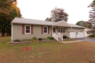 9 Pine Knob Dr, Albany, NY 12203-5221