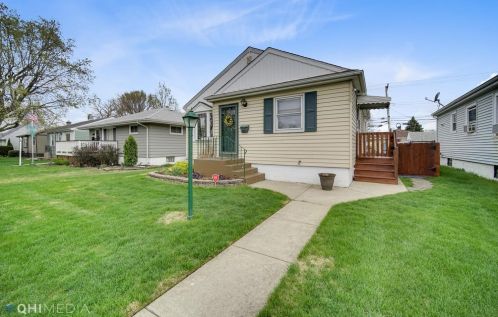 7034 Northcote Ave, Hammond, IN 46324-2239