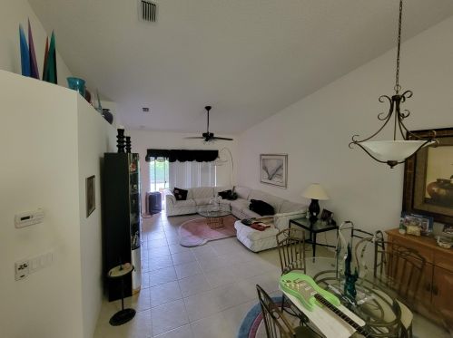 8516 Logia Cir, Boynton Beach, FL 33472-7111