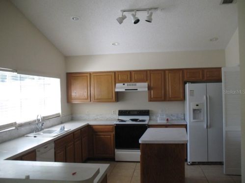 811 Charingstone Ct, Apopka, FL 32712-2323