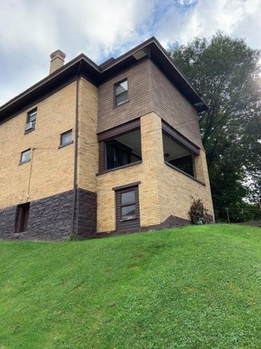 2853 Louisiana Ave, Pittsburgh, PA 15216-1963