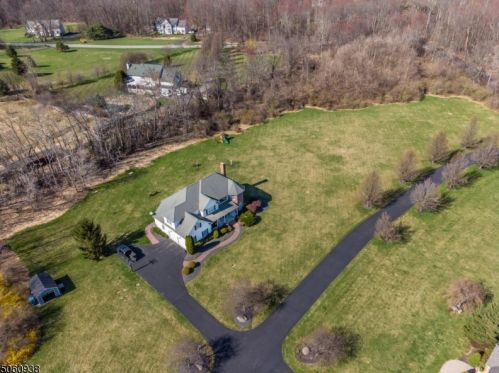 74 Forge Hill Rd, Glen Gardner NJ  08826-3122 exterior
