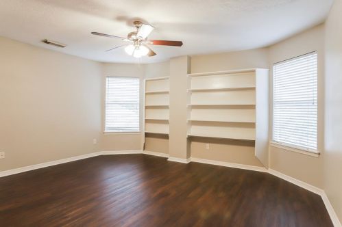 5623 Evergreen Valley Dr, Humble TX  77345-3067 exterior