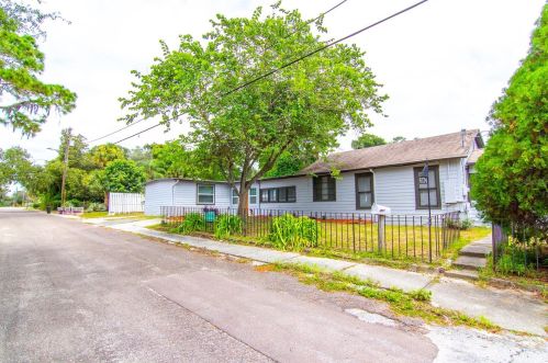 6134 Polk St, New Port Richey, FL 34653-3739