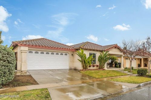 1635 Santillan Ave, Santa Maria, CA 93458-8352