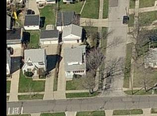 20391 Lake Shore Blvd, Cleveland, OH 44123-1842