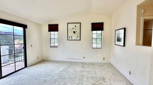 854 Congressional Rd, Simi Valley CA 93065-6613 exterior