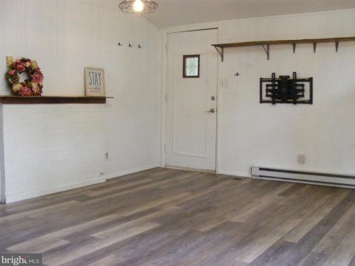 96 Big Red Oak Rd, Harpers Ferry WV  25425-5893 exterior