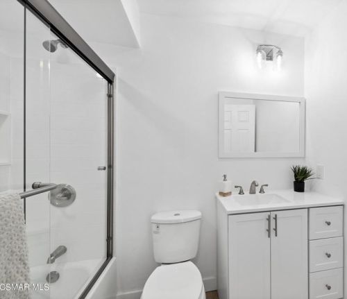 2169 Marvel Ave, Simi Valley CA  93065-2211 exterior