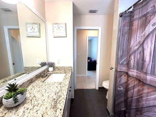 2062 Floresta Dr, Fort Pierce FL  34984-4706 exterior
