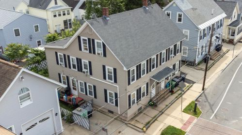 78 Palm St, Nashua NH  03060-3828 exterior