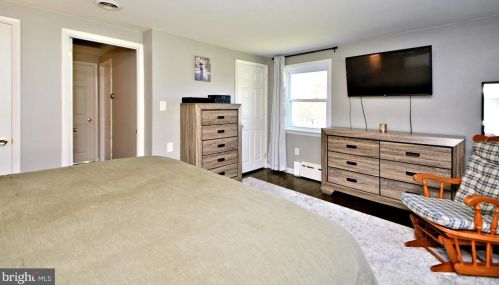1472 Timberline Dr, Pottstown PA  19465-7234 exterior