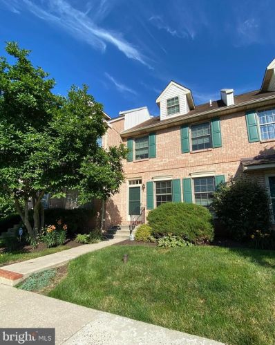 125 Discovery Ct, Norristown, PA 19401-1857