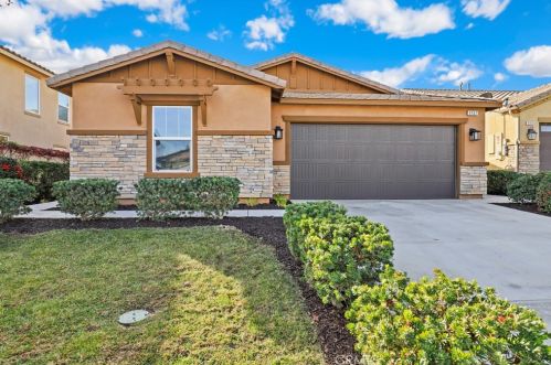 4167 Ladrillo St, Lake Elsinore CA  92530-2016 exterior