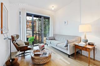 509 Chauncey St, Brooklyn, NY 11233-2554