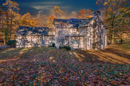97 Upper Shad Rd, Scotts Corners, NY 10576-2235