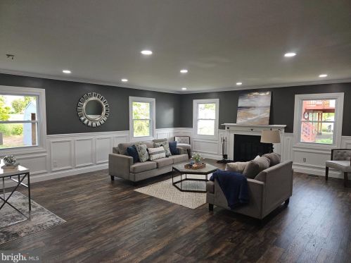 39 Temple Ln, Willingboro, NJ 08046-3705