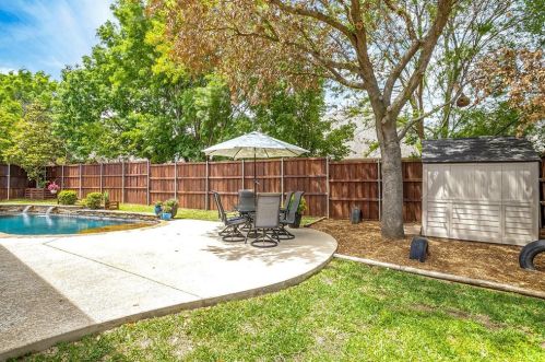 3133 Myrtice Dr, Lewisville TX  75022-0968 exterior