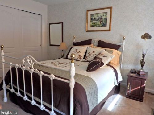 1954 Canyon Creek Rd, Gilbertsville PA  19525-7003 exterior