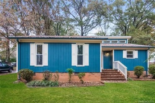 8301 Barncliff Rd, Charlotte, NC 28227-5924