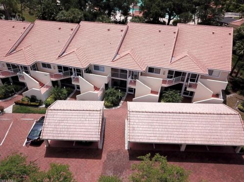 2462 Hidden Lake Dr, Naples, FL 34112-2761