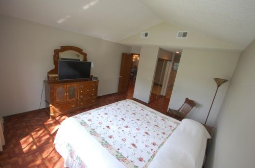 536 White River Dr, Orlando FL  32828-8938 exterior