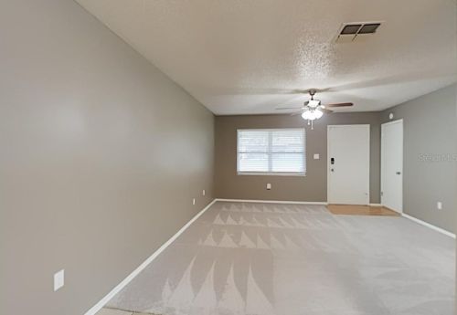 585 Fern Ave, Tavares, FL 32778-3920