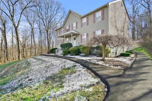 43 Brewer Rd, Newburgh, NY 12550-1214
