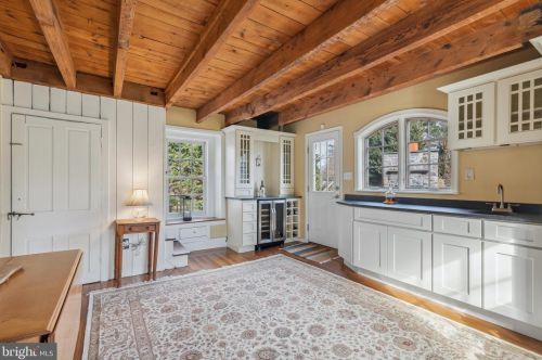 737 Hoover Rd, Blue Bell PA  19422-2015 exterior