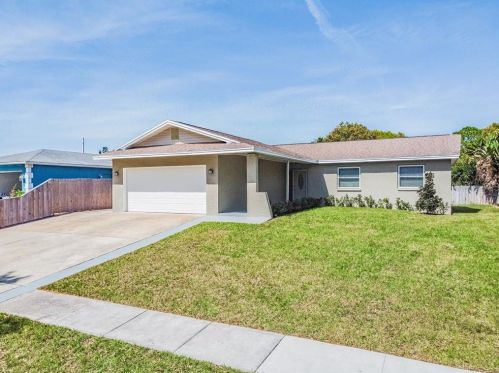 1306 Crossbow Ln, Tarpon Springs, FL 34689-2811
