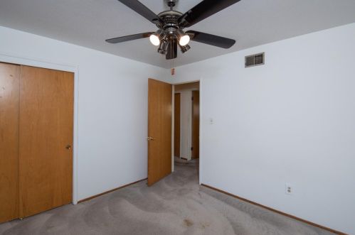 652 North St, Manteca CA 95336-4831 exterior