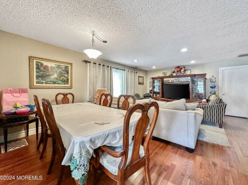 95 Tulip Ln, East Freehold NJ  07728-4088 exterior