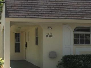 11240 169th St, Miami, FL 33157-3928