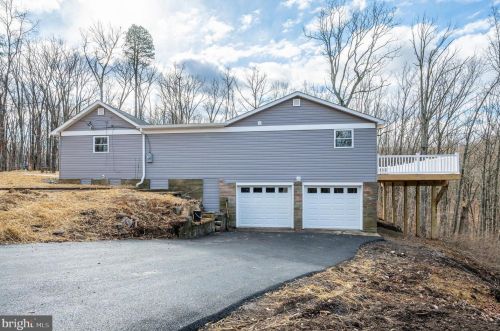 303 Laurel Hill Rd, Harpers Ferry, WV 25425-6226